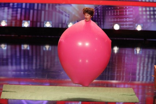 http://content.promiflash.de/article-images/w500/ballon-kuenstler-tobias-diesner.jpg?r=1