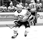 Thema Adam Johnson (Eishockeyspieler)
