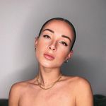Thema Alicia Costa Pinheiro