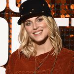Thema Ashley James