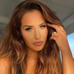 Thema Chloe Goodman