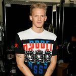 Thema Cody Simpson