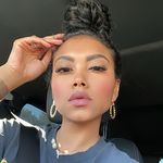 Thema Eniko Hart
