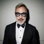Thema Gianluca Vacchi