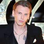 Thema Jamie Campbell Bower