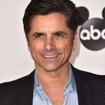 Thema John Stamos