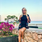 Thema Julia Holz