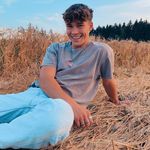 Thema Julien Brown