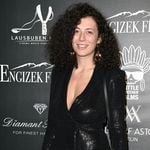 Thema Leila Lowfire
