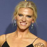 Thema Lindsay Shookus