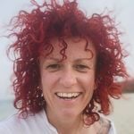 Thema Lucy Diakovska