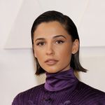 Thema Naomi Scott