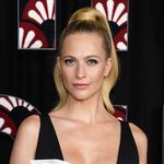 Thema Poppy Delevingne