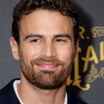 Thema Theo James