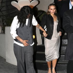 Lily-Rose Depp zeigt sich verliebt mit Freundin 070 Shake