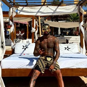 "Es tut mir leid": Rapper 18 Karat gesteht Drogenschmuggel