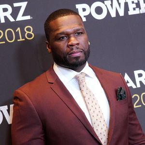 Nach Cardi B: Auch 50 Cent bewirft einen Fan mit Mikro!