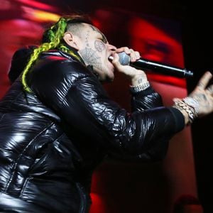 Im Gefängnis: US-Rapper 6ix9ine hat Angst um seine Familie!