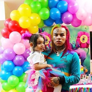 Nach Haftstrafe: 6ix9ine darf seine Tochter nicht sehen