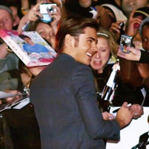 Zac Efron steht auf Daniel Craig