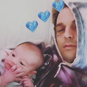 "Daddy's boy": Aaron Carter postet neues Pic mit seinem Baby