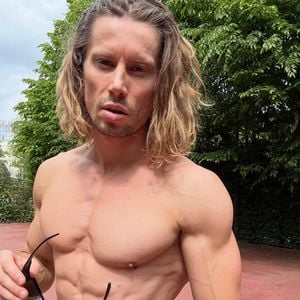 SIXX PAXX feuern Tänzer nach Enthüllung über bezahlte Dates
