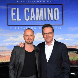 Bryan Cranston mit Aaron Paul bei "El Camino"-Premiere!
