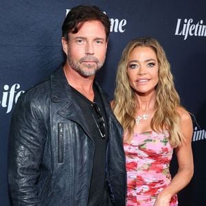 Ein Dieb? Denise Richards' Ex wehrt sich gegen die Vorwürfe