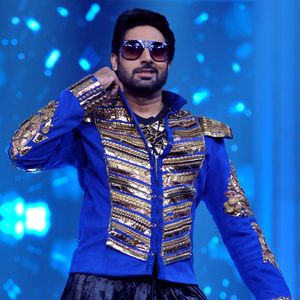 Abhishek Bachchan trotzt Trennungsgerüchten mit Tanzeinlage