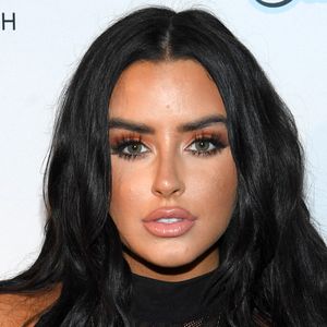 Sie war im Haus: Männer brechen bei Abigail Ratchford ein!