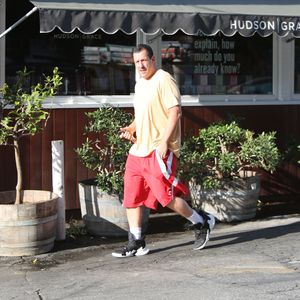 Oscar-Anwärter Adam Sandler im Jogger: Legerer geht's nicht!