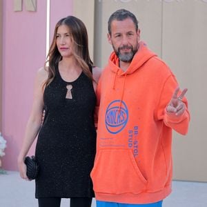Gemütlich: Adam Sandler rockt Filmpremiere im Schlabberlook