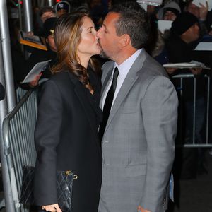 Selten: Adam Sandler küsst seine Jackie in Öffentlichkeit