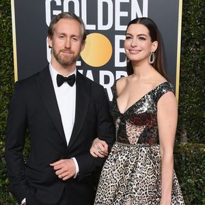 Anne Hathaway gibt seltene Einblicke in ihr Familienleben