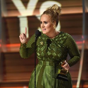 Neuer Promo-Clip: Adele zeigt ihren erschlankten Mega-Body
