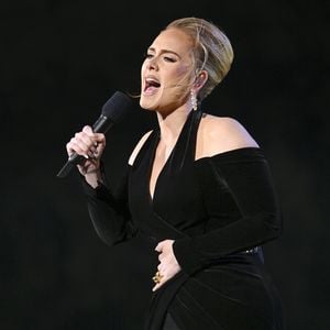 Fans besorgt um erschlankte Adele: Experten geben Entwarnung