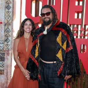 Adria Arjona schwärmt von Jason Momoa an seinem Geburtstag