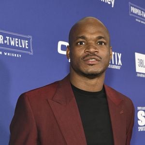 NFL-Star Adrian Peterson mit Alkohol am Steuer festgenommen