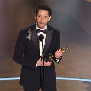 Adrien Brody räumt den Oscar als bester Hauptdarsteller ab