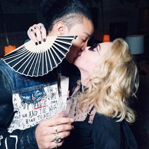 Hier gratuliert Madonna (61) ihrem Toyboy zum 26. Geburtstag