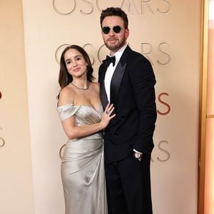 Alba Baptista lobt Mann Chris Evans als größte Unterstützung