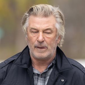 "Rust"-Tragödie: Alec Baldwin gibt Waffenschmiedin Schuld