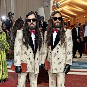 Wer ist wer? Jared Leto posiert mit Fake-Twin auf Met Gala