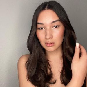 Stimmband-OP: Will GNTM-Kandidatin Alex eine höhere Stimme?