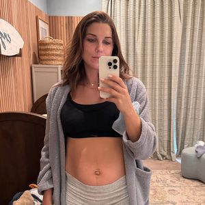 Alex Morgan präsentiert stolz ihren After-Baby-Body im Netz