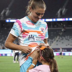 US-Kickerin Alex Morgan verrät Geschlecht von zweitem Baby