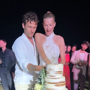 Traumhochzeit in Griechenland: Toni Garrn hatte vier Outfits