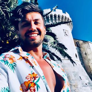 Bei "UNdressed": Dieser "Prince Charming"-Boy zieht sich aus