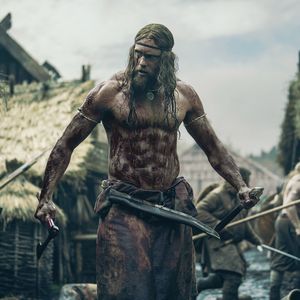 So nahm Alexander Skarsgard für seine neue Rolle 15 Kilo zu