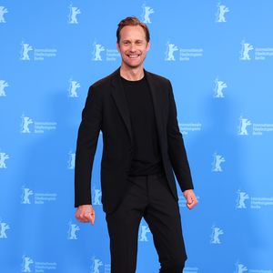 Berlinale: Alexander Skarsgård zeigt sich bestens gelaunt!